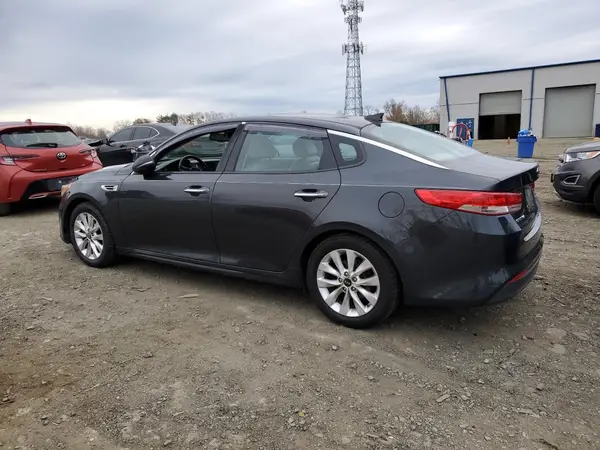 5XXGU4L37GG011957 2016 KIA OPTIMA - Image 2