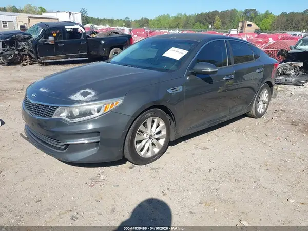 5XXGU4L37GG034249 2016 KIA OPTIMA - Image 2