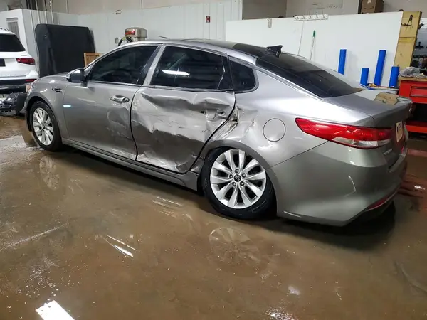 5XXGU4L37GG045252 2016 KIA OPTIMA - Image 2