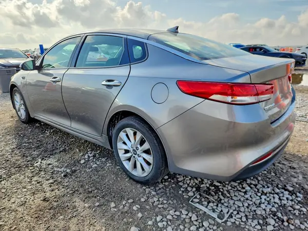 5XXGU4L37GG046515 2016 KIA OPTIMA - Image 2
