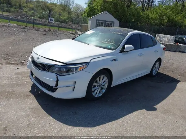 5XXGU4L37GG048085 2016 KIA OPTIMA - Image 2