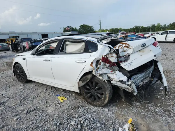 5XXGU4L37GG064318 2016 KIA OPTIMA - Image 2