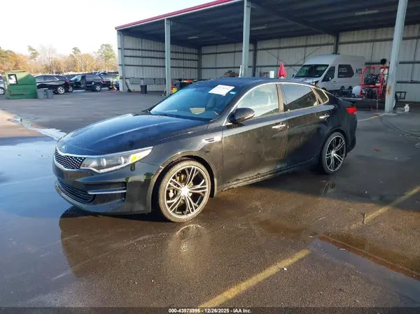 5XXGU4L37GG070233 2016 KIA OPTIMA - Image 2