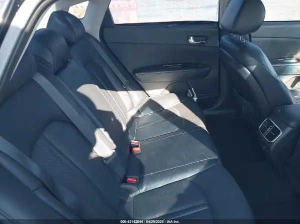 5XXGU4L37GG079739 2016 KIA OPTIMA - Image 8
