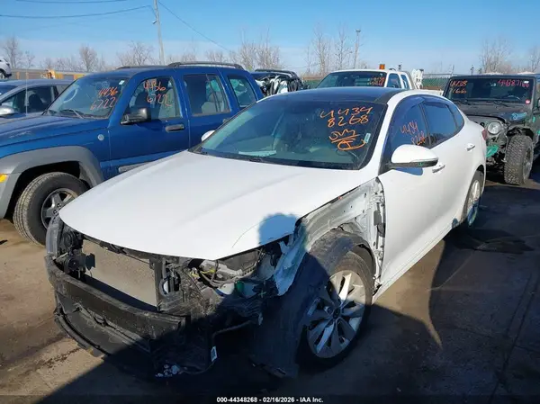 5XXGU4L37GG093706 2016 KIA OPTIMA - Image 2