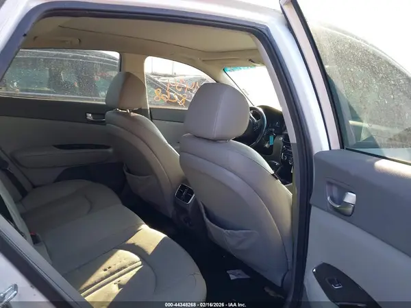 5XXGU4L37GG093706 2016 KIA OPTIMA - Image 8