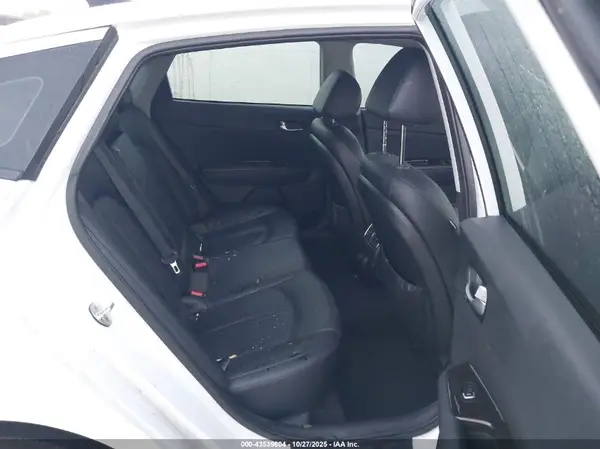 5XXGU4L37GG094113 2016 KIA OPTIMA - Image 8