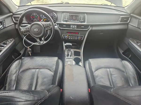 5XXGU4L37GG095746 2016 KIA OPTIMA - Image 8