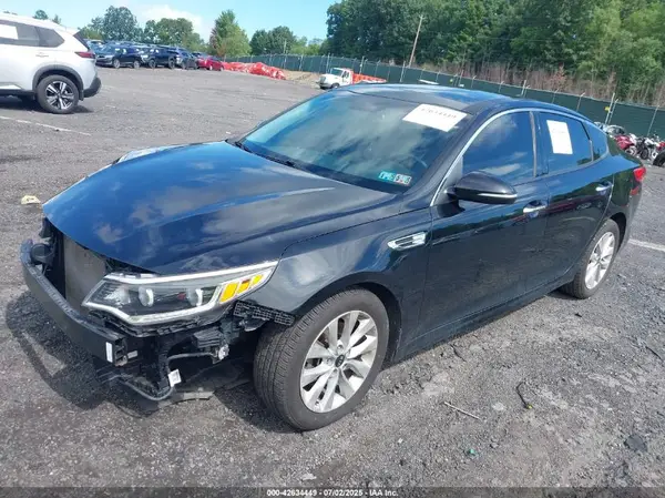 5XXGU4L37GG111346 2016 KIA OPTIMA - Image 2