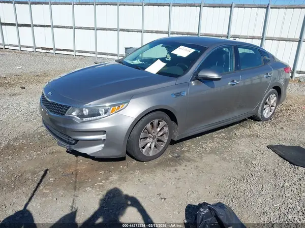 5XXGU4L37GG111508 2016 KIA OPTIMA - Image 2