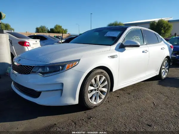 5XXGU4L37GG120239 2016 KIA OPTIMA - Image 2