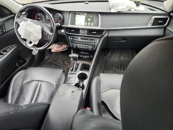5XXGU4L37HG124129 2017 KIA OPTIMA - Image 8