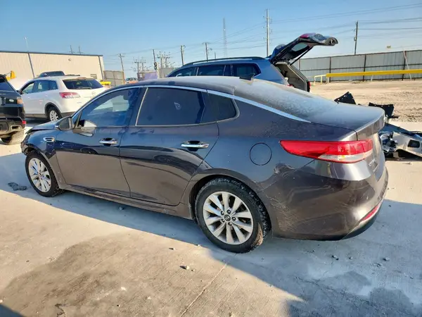 5XXGU4L37HG136393 2017 KIA OPTIMA - Image 2