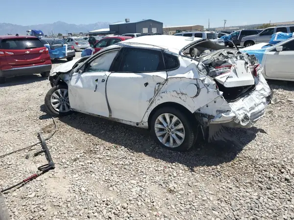 5XXGU4L37HG143618 2017 KIA OPTIMA - Image 2