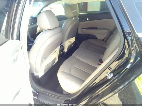 5XXGU4L37HG151072 2017 KIA OPTIMA - Image 8