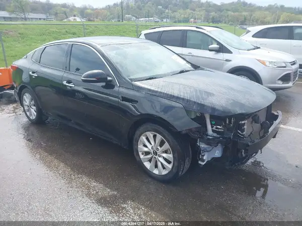 5XXGU4L37HG153162 2017 KIA OPTIMA - Image 1
