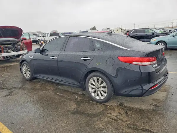 5XXGU4L37HG157423 2017 KIA OPTIMA - Image 2