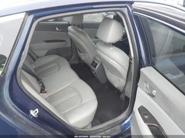 5XXGU4L37HG160127 2017 KIA OPTIMA - Image 8