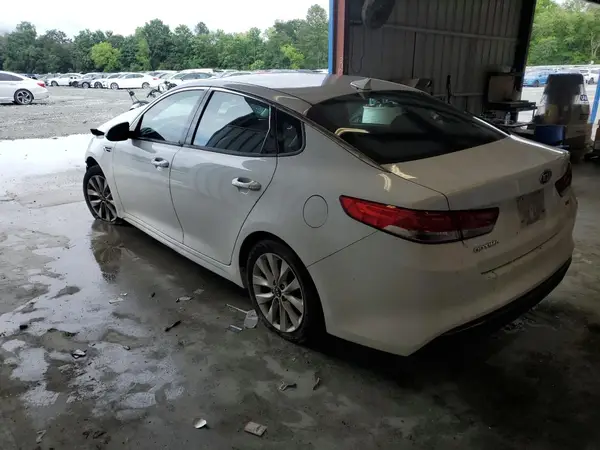 5XXGU4L37HG174321 2017 KIA OPTIMA - Image 2