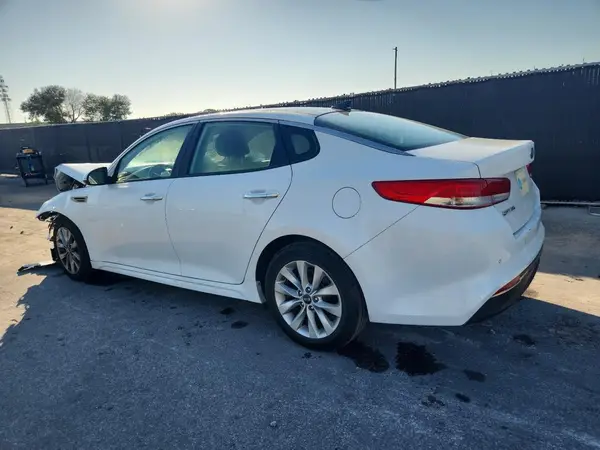 5XXGU4L37HG175467 2017 KIA OPTIMA - Image 2