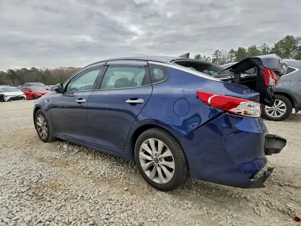 5XXGU4L37HG177638 2017 KIA OPTIMA - Image 2