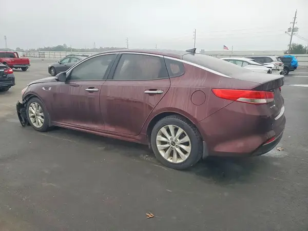 5XXGU4L37JG180285 2018 KIA OPTIMA - Image 2