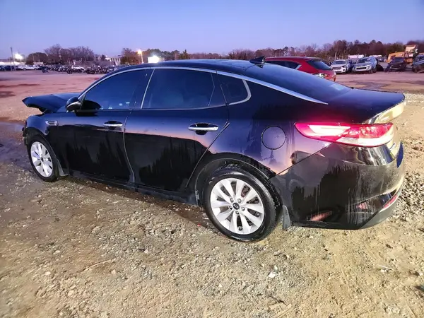 5XXGU4L37JG185356 2018 KIA OPTIMA - Image 2