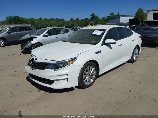 5XXGU4L37JG189889 2018 KIA OPTIMA - Image 2