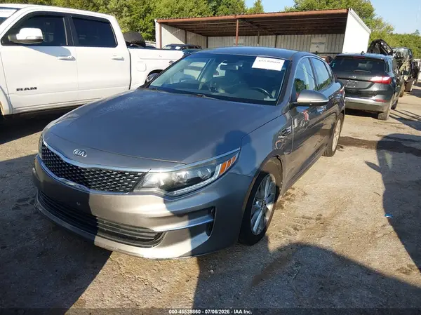 5XXGU4L37JG193554 2018 KIA OPTIMA - Image 2
