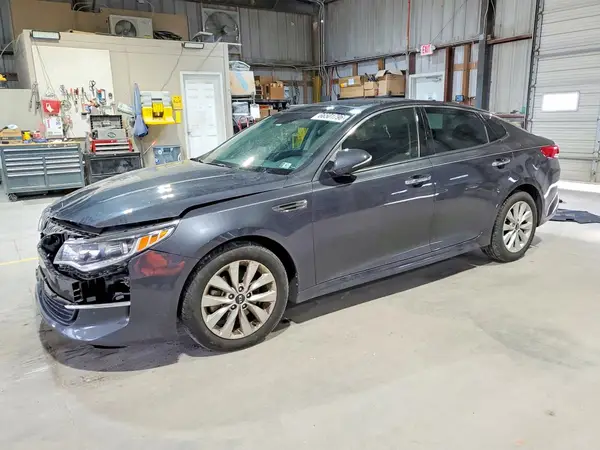 5XXGU4L37JG195935 2018 KIA OPTIMA - Image 1