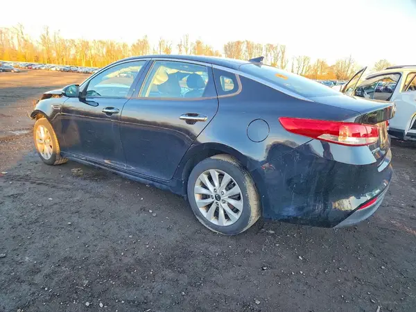 5XXGU4L37JG199385 2018 KIA OPTIMA - Image 2