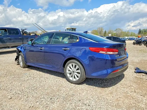 5XXGU4L37JG200146 2018 KIA OPTIMA - Image 2