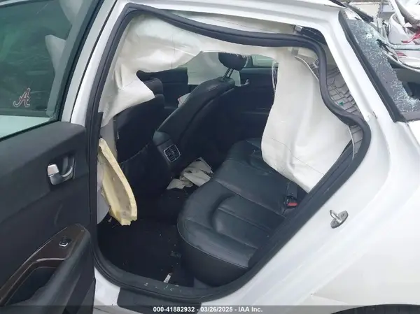 5XXGU4L37JG201152 2018 KIA OPTIMA - Image 8