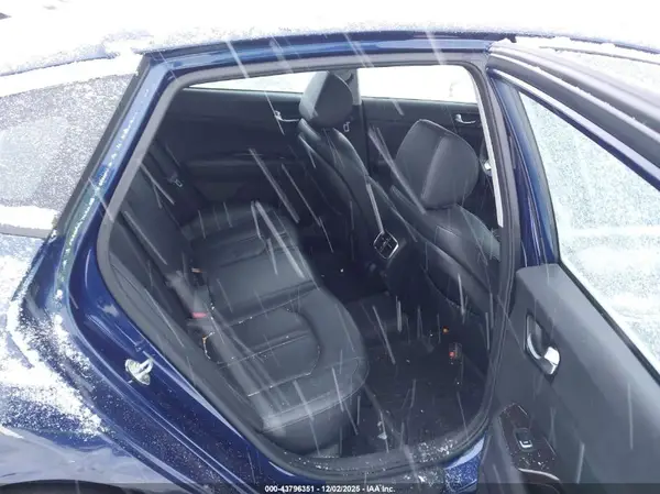 5XXGU4L37JG202897 2018 KIA OPTIMA - Image 8