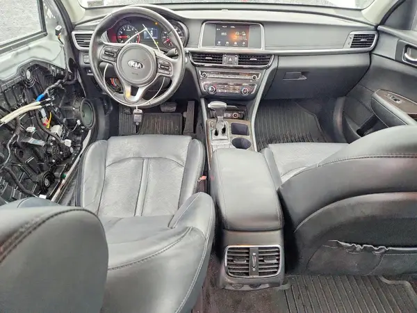 5XXGU4L37JG203676 2018 KIA OPTIMA - Image 8