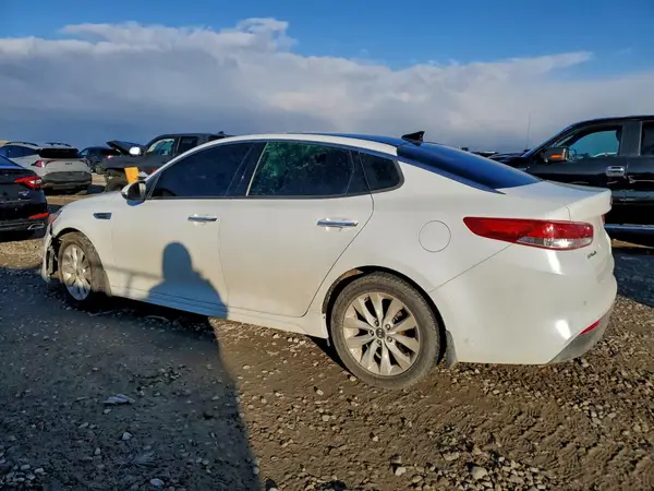 5XXGU4L37JG205136 2018 KIA OPTIMA - Image 2