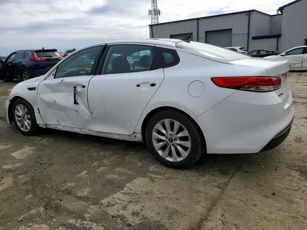 5XXGU4L37JG206979 2018 KIA OPTIMA - Image 2