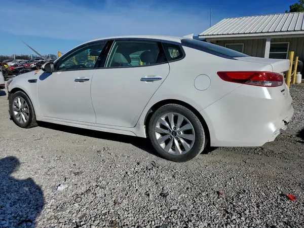 5XXGU4L37JG218694 2018 KIA OPTIMA - Image 2
