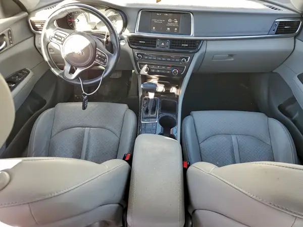 5XXGU4L37JG218694 2018 KIA OPTIMA - Image 8
