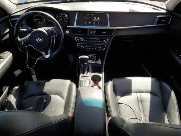 5XXGU4L37JG238167 2018 KIA OPTIMA - Image 8