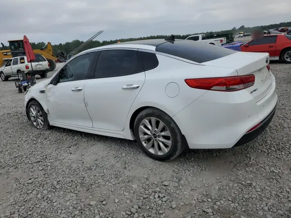 5XXGU4L37JG246687 2018 KIA OPTIMA - Image 2