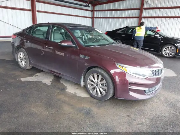 5XXGU4L38GG009974 2016 KIA OPTIMA - Image 1