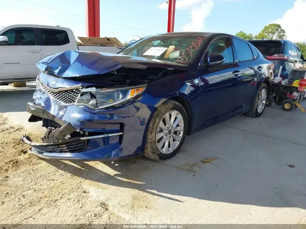 5XXGU4L38GG012387 2016 KIA OPTIMA - Image 2