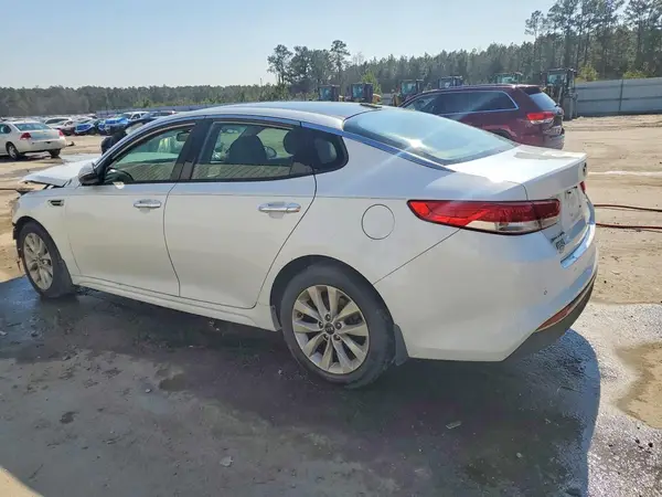 5XXGU4L38GG012714 2016 KIA OPTIMA - Image 2