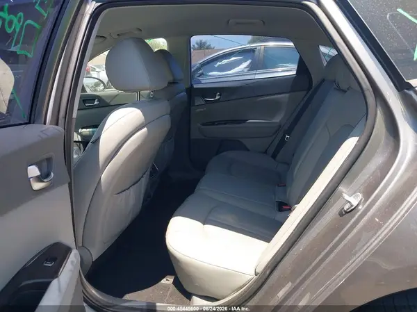 5XXGU4L38GG018187 2016 KIA OPTIMA - Image 8