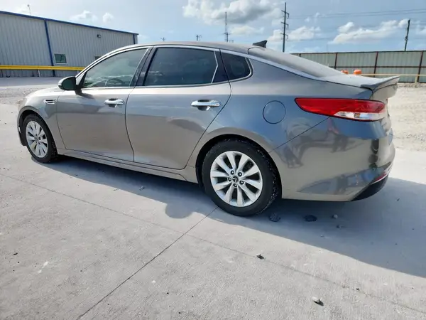 5XXGU4L38GG031327 2016 KIA OPTIMA - Image 2