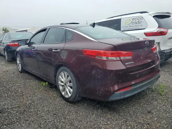 5XXGU4L38GG035359 2016 KIA OPTIMA - Image 2