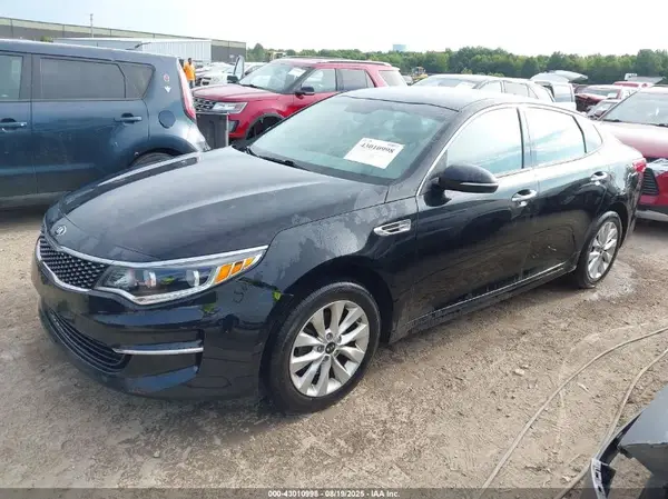 5XXGU4L38GG040979 2016 KIA OPTIMA - Image 2