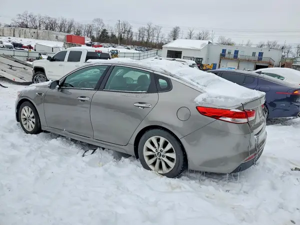 5XXGU4L38GG041758 2016 KIA OPTIMA - Image 2