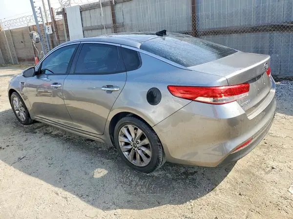 5XXGU4L38GG052033 2016 KIA OPTIMA - Image 2